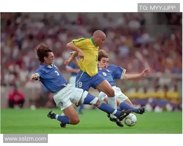 足球明星收纳图片大全集展示各大球星风采与精彩瞬间的完美合集 足球明星收纳图片大全集展示各大球星风采与精彩瞬间的完美合集